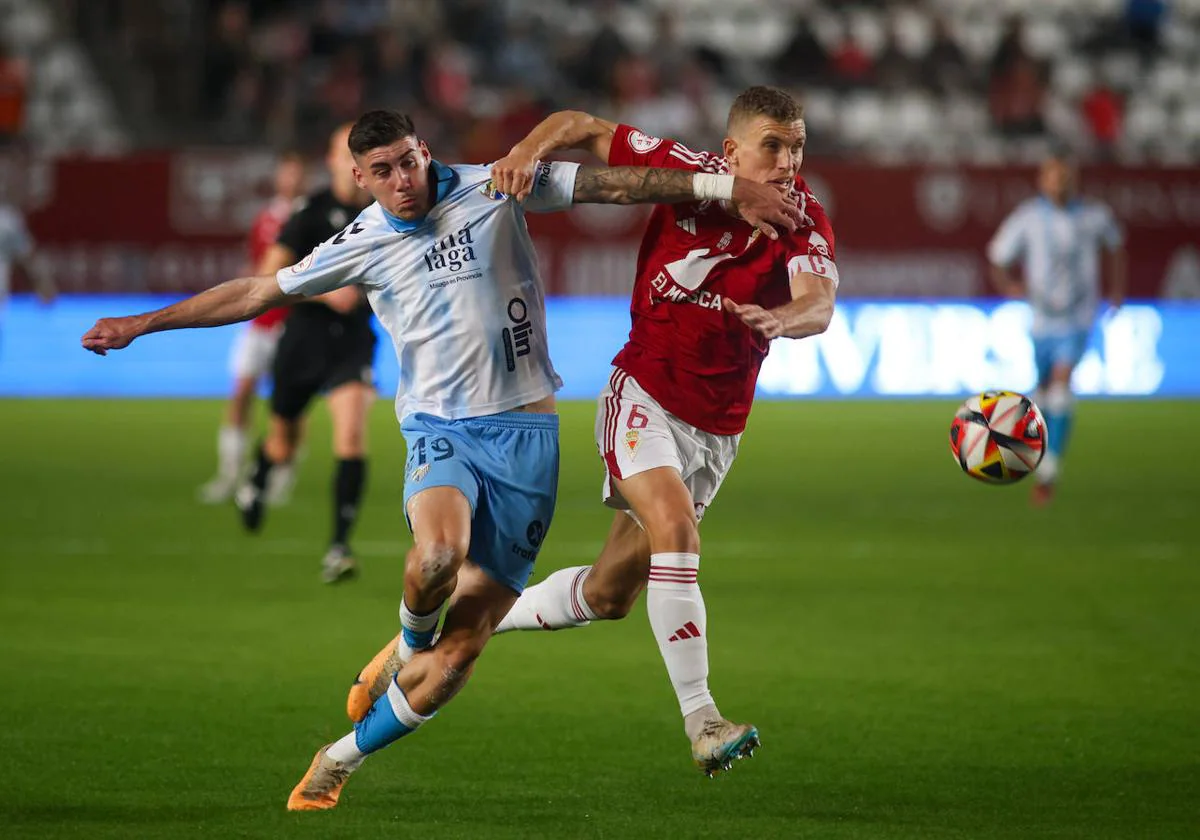 A qué hora juega el málaga hoy